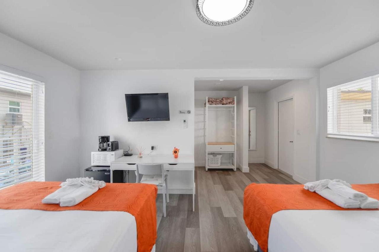 Cozy 1 Bedroom With Pool Steps From The Beach #47 Голливуд Экстерьер фото