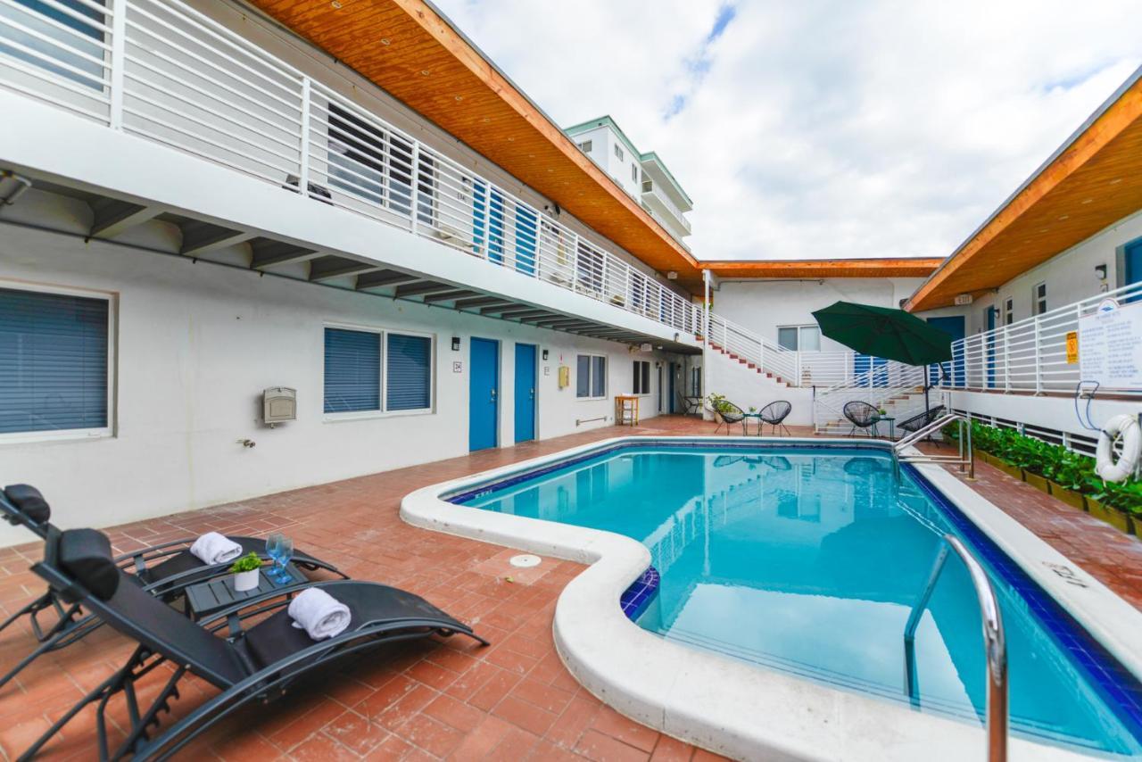 Cozy 1 Bedroom With Pool Steps From The Beach #47 Голливуд Экстерьер фото